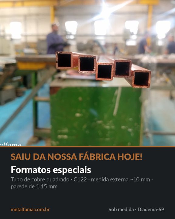 Saiu da nossa fábrica hoje! Tubo de cobre quadrado, C122, medida externa ~10 mm, parede de 1,15 mm, trefilado aqui em Di